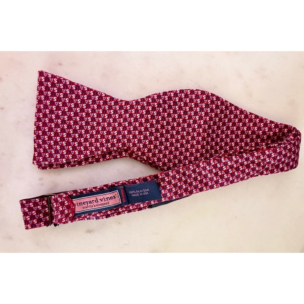 Vineyard Vines Bow Tie Mens Red USA Print 100% Silk Made in USA - Picture 2 of 5